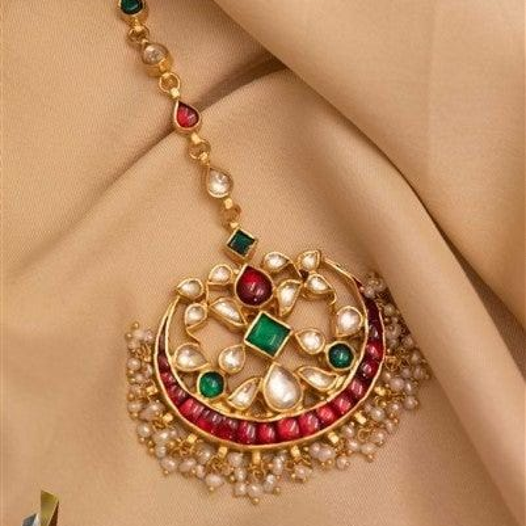 Colourful Kundan Maang Tikka